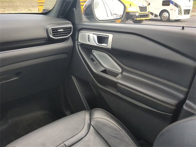 Used 2020 Ford Explorer ST w/ ST Street Pack image 21