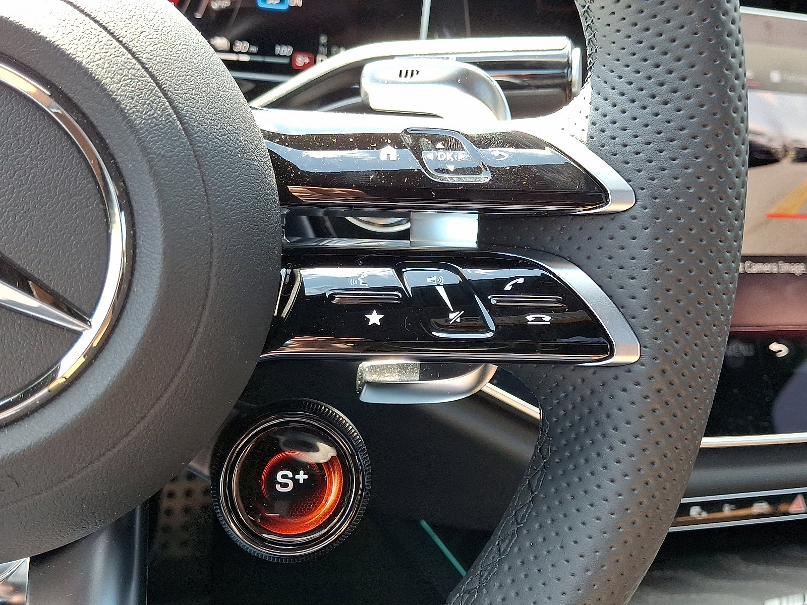 Certified 2026 Mercedes-Benz E 53 AMG e 4MATIC Sedan image 23