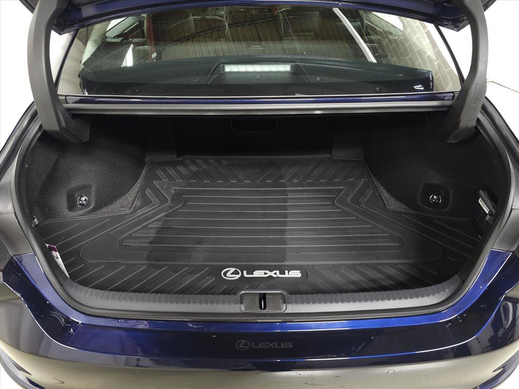 Used 2025 Lexus ES 350 w/ Luxury Package image 7