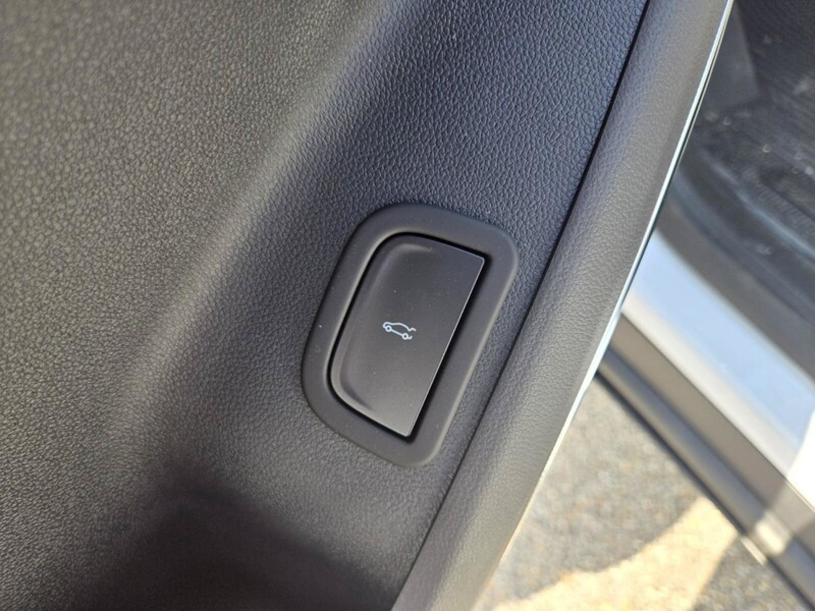 New 2026 GMC Acadia Elevation w/ Elevation Premium Package FWD image 26