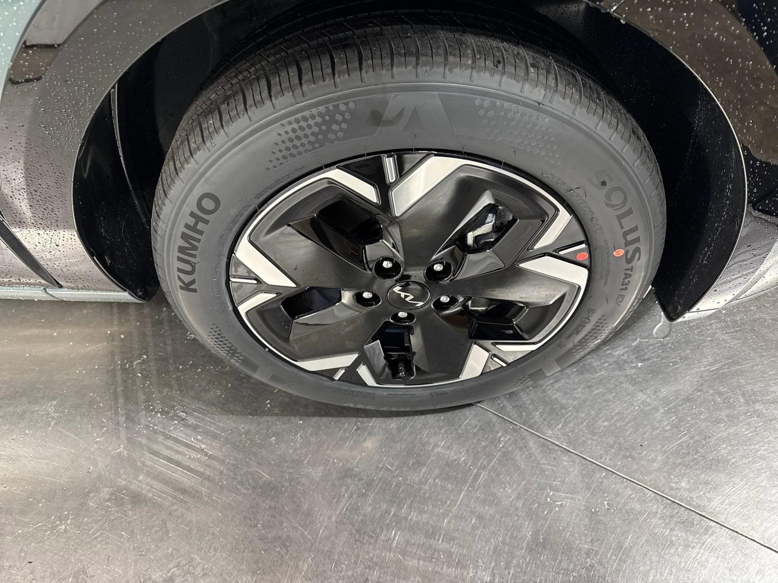 New 2026 Kia Niro Wind w/ Wind Preserve Package FWD image 11