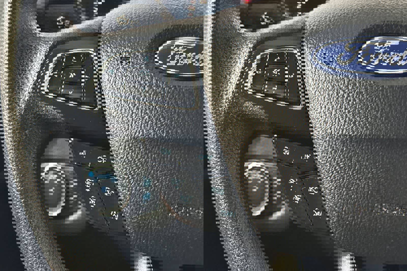 Used 2019 Ford Escape SE image 31