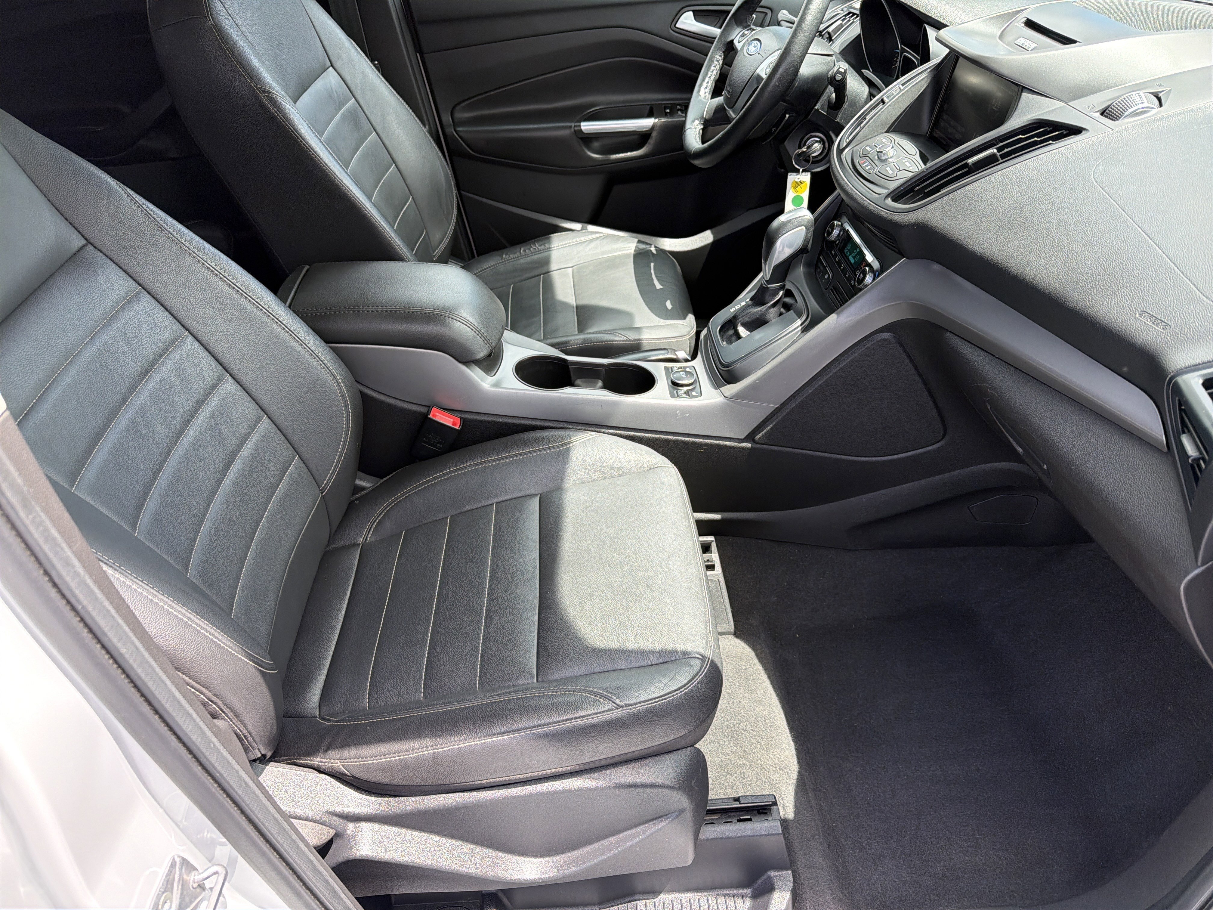 Used 2014 Ford Escape SE w/ Equipment Group 201A FWD image 11