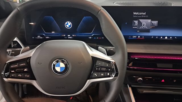 Used 2026 BMW 330i xDrive Sedan AWD/4WD image 11