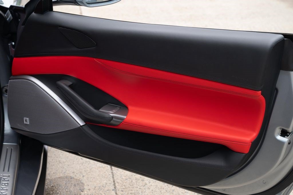 Used 2022 Ferrari Portofino M RWD image 58