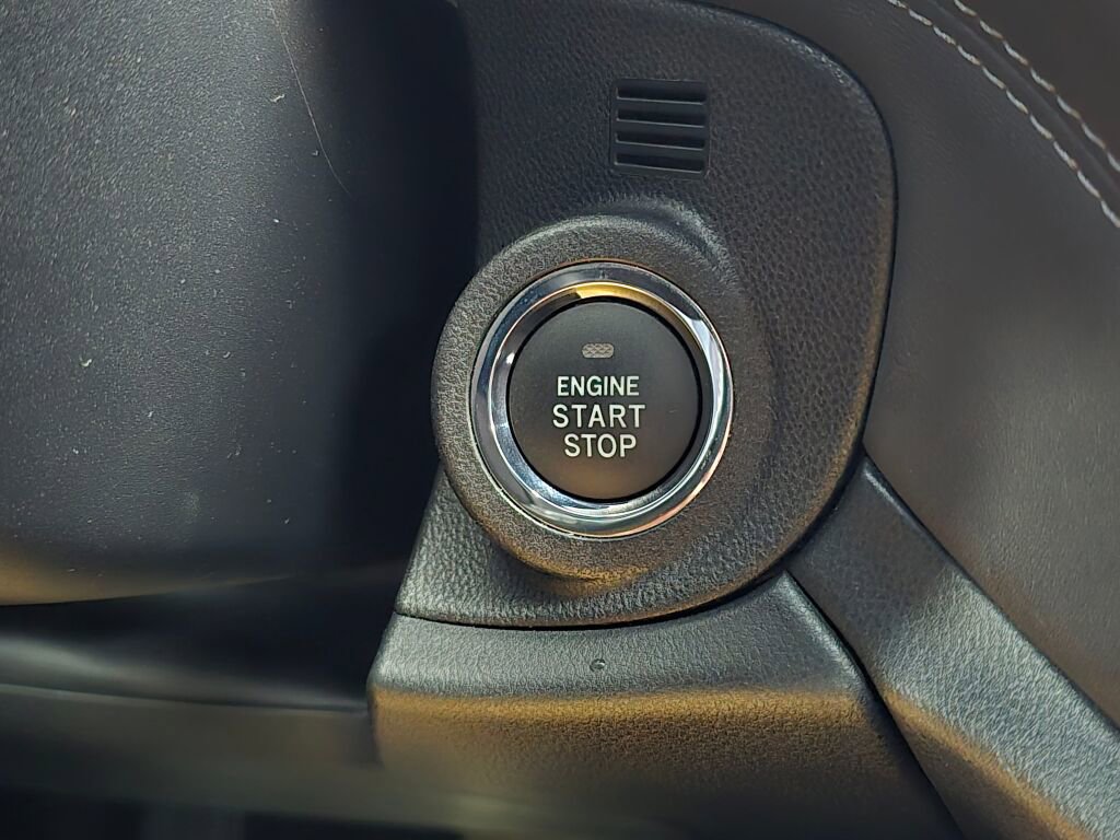 Used 2022 Subaru Outback Limited image 32