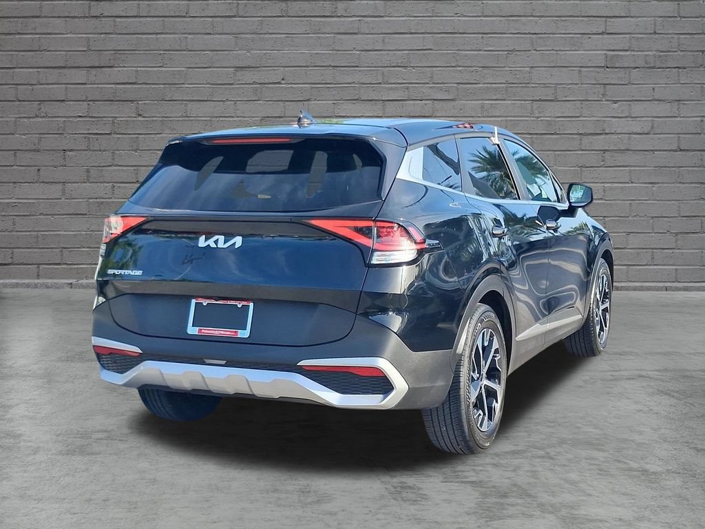 Used 2024 Kia Sportage EX FWD image 9