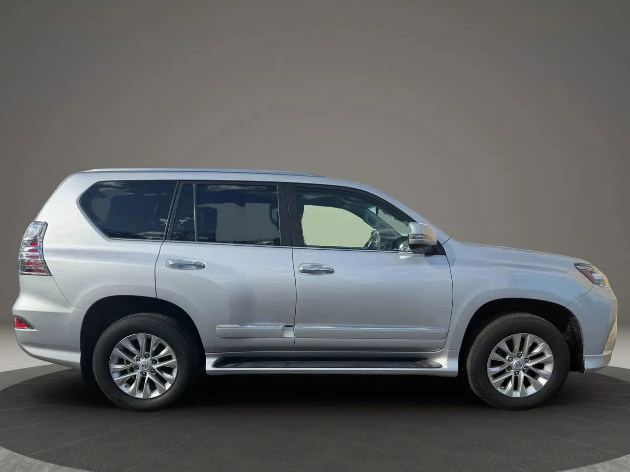 Used 2015 Lexus GX 460 Premium image 4