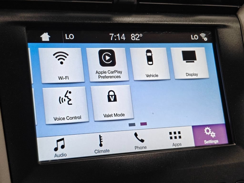 Used 2018 Ford Fusion SE w/ Fusion SE Technology Package FWD image 37