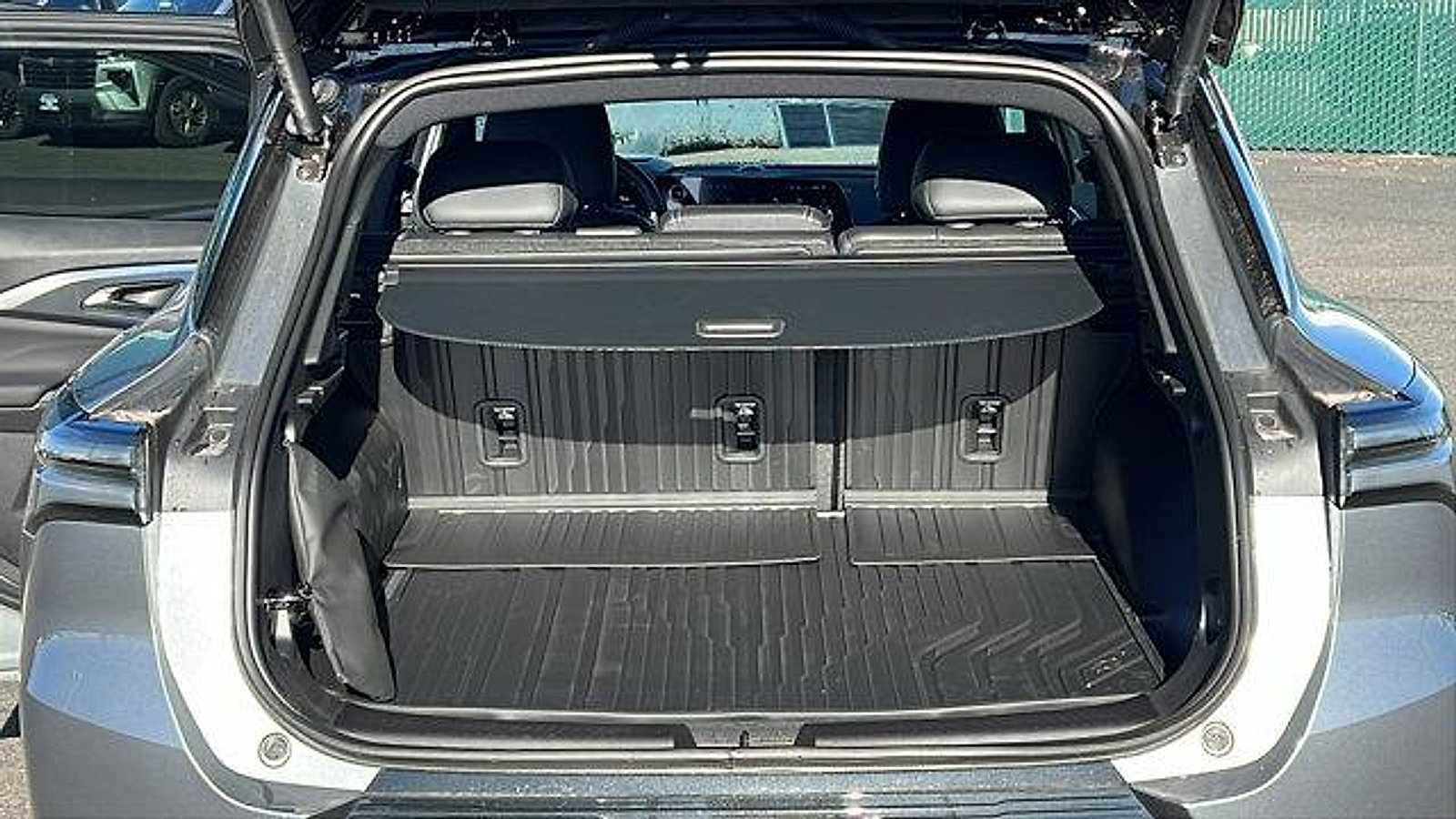 New 2026 Chevrolet Equinox EV LT image 11