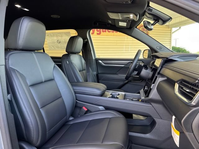 New 2026 GMC Acadia Elevation w/ Elevation Premium Package AWD/4WD image 28