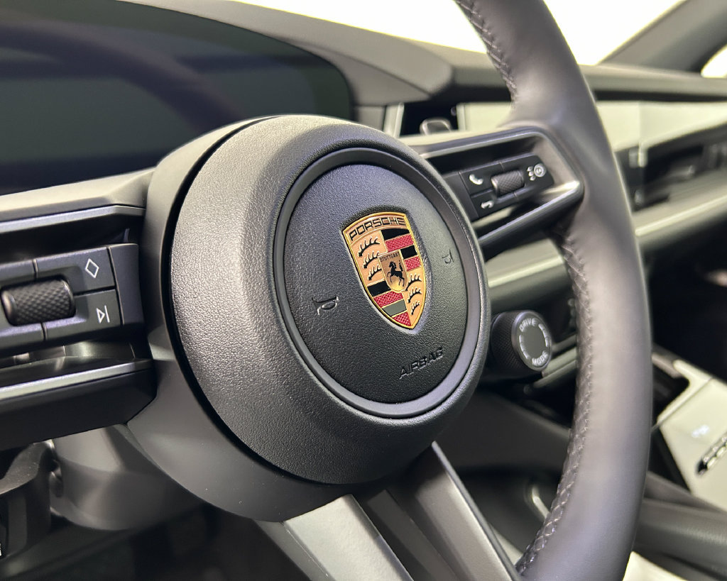New 2026 Porsche Cayenne AWD/4WD image 18