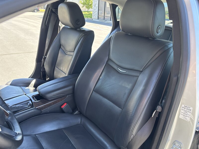 Used 2016 Cadillac XTS Luxury FWD image 25