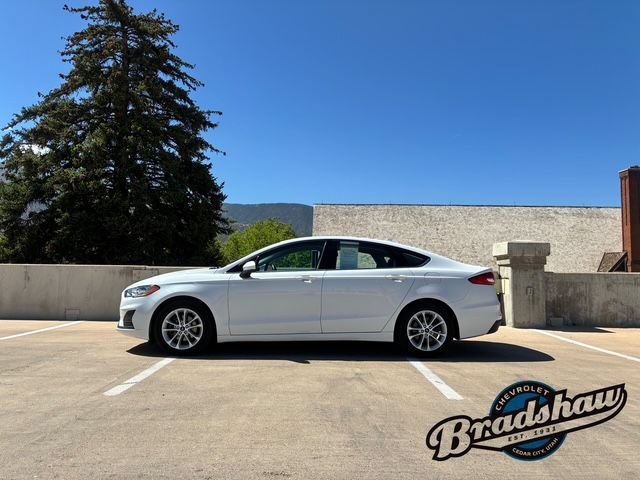 Used 2019 Ford Fusion SE FWD image 4