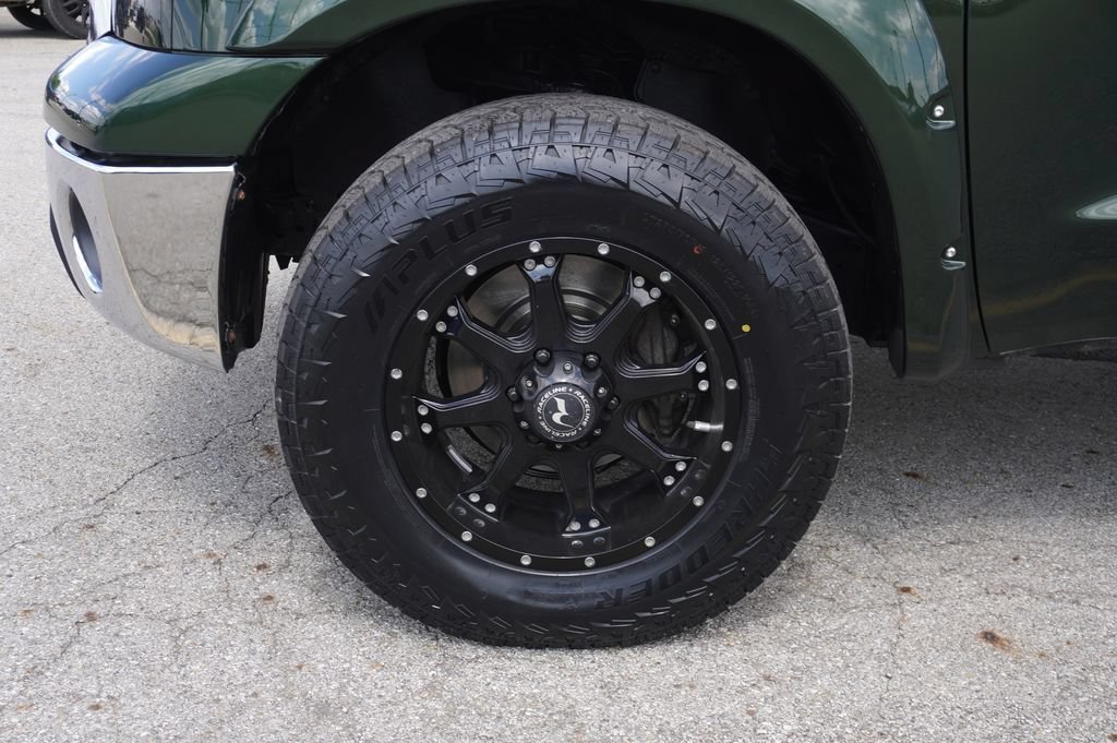Used 2013 Toyota Tundra 4x4 Double Cab w/ Tow Pkg image 10