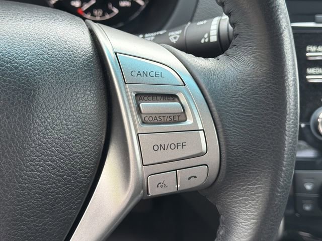 Used 2015 Nissan Altima 2.5 SV FWD image 25