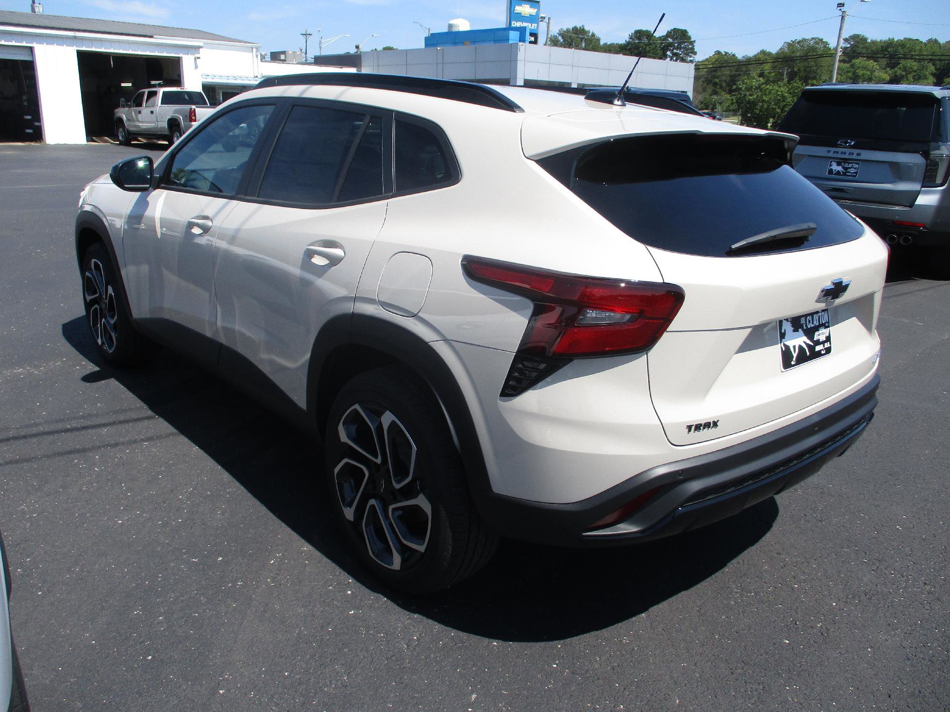 New 2026 Chevrolet Trax RS w/ Sunroof Package image 14