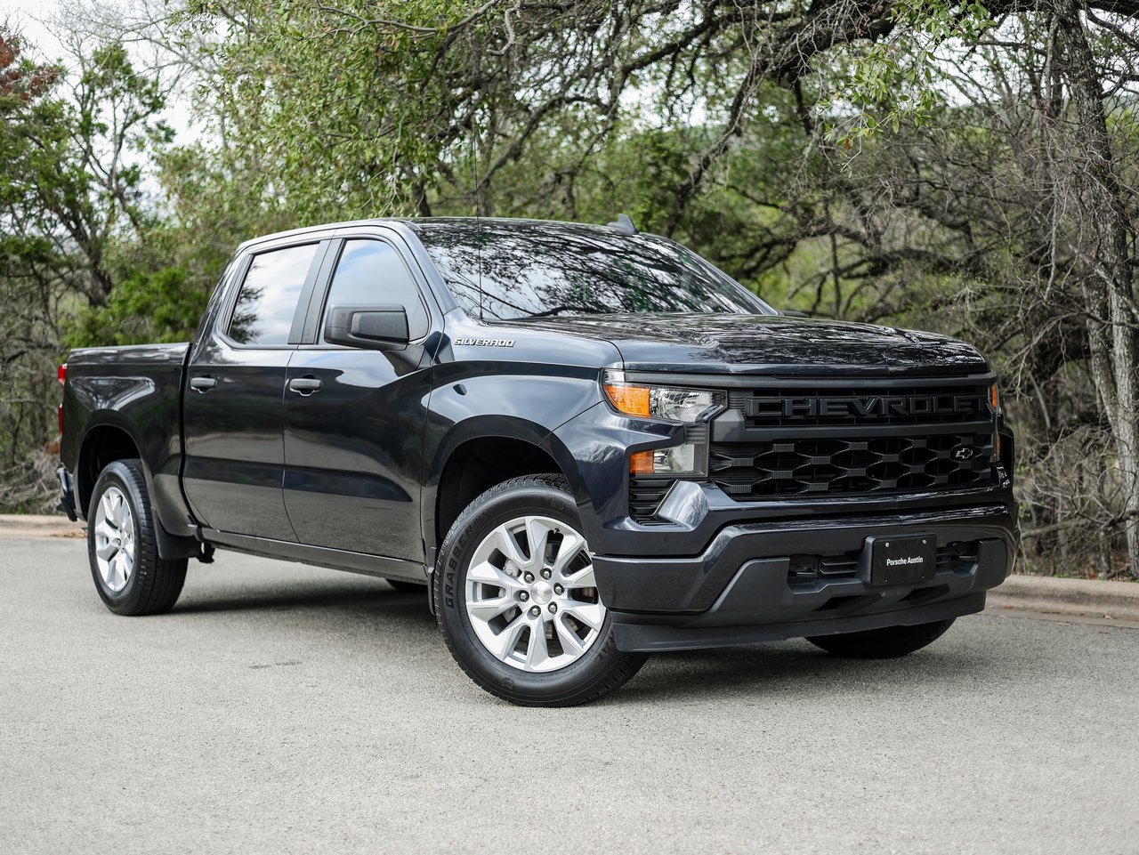 Used 2022 Chevrolet Silverado 1500 Custom image 9