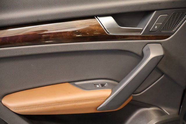 Used 2019 Audi Q5 2.0T Premium Plus w/ Premium Plus Package image 30