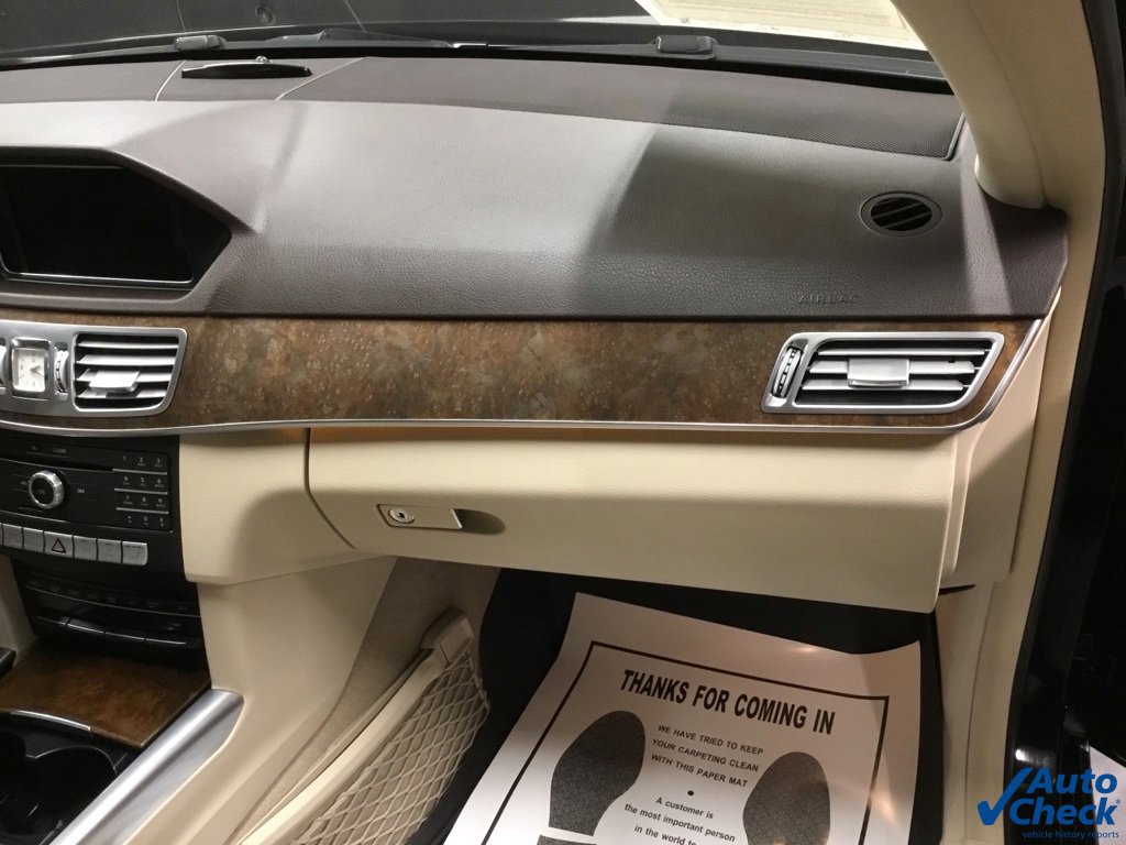 Used 2016 Mercedes-Benz E 350 4MATIC Sedan image 37