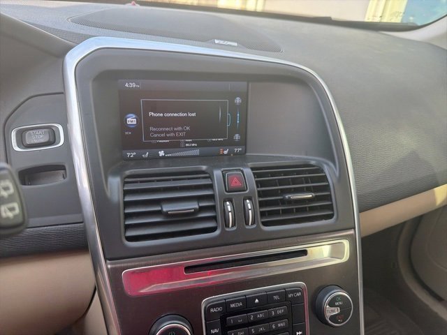 Used 2015 Volvo XC60 T6 Platinum w/ Protection Package image 10