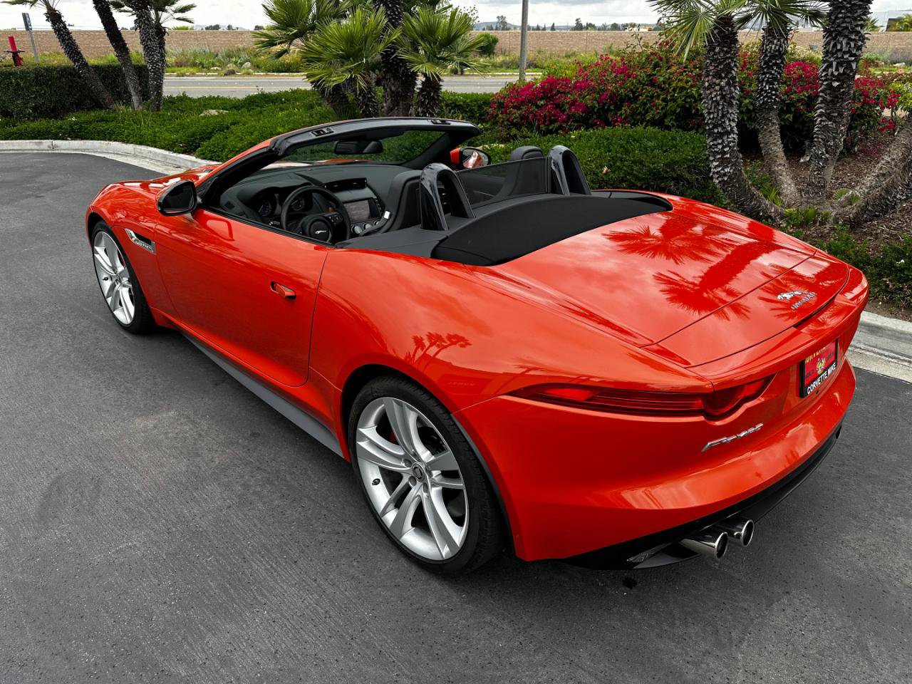 Used 2014 Jaguar F-TYPE S RWD image 7