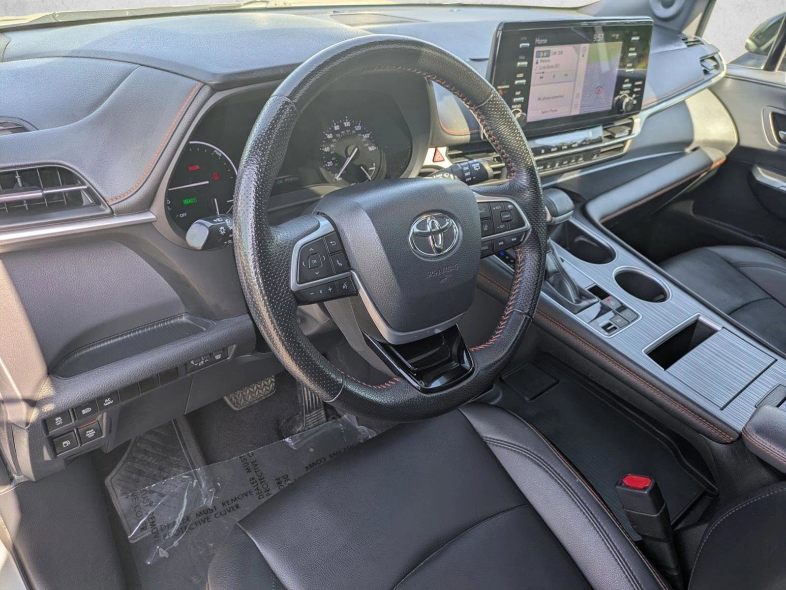 Used 2021 Toyota Sienna XSE w/ XSE Plus Package FWD image 10