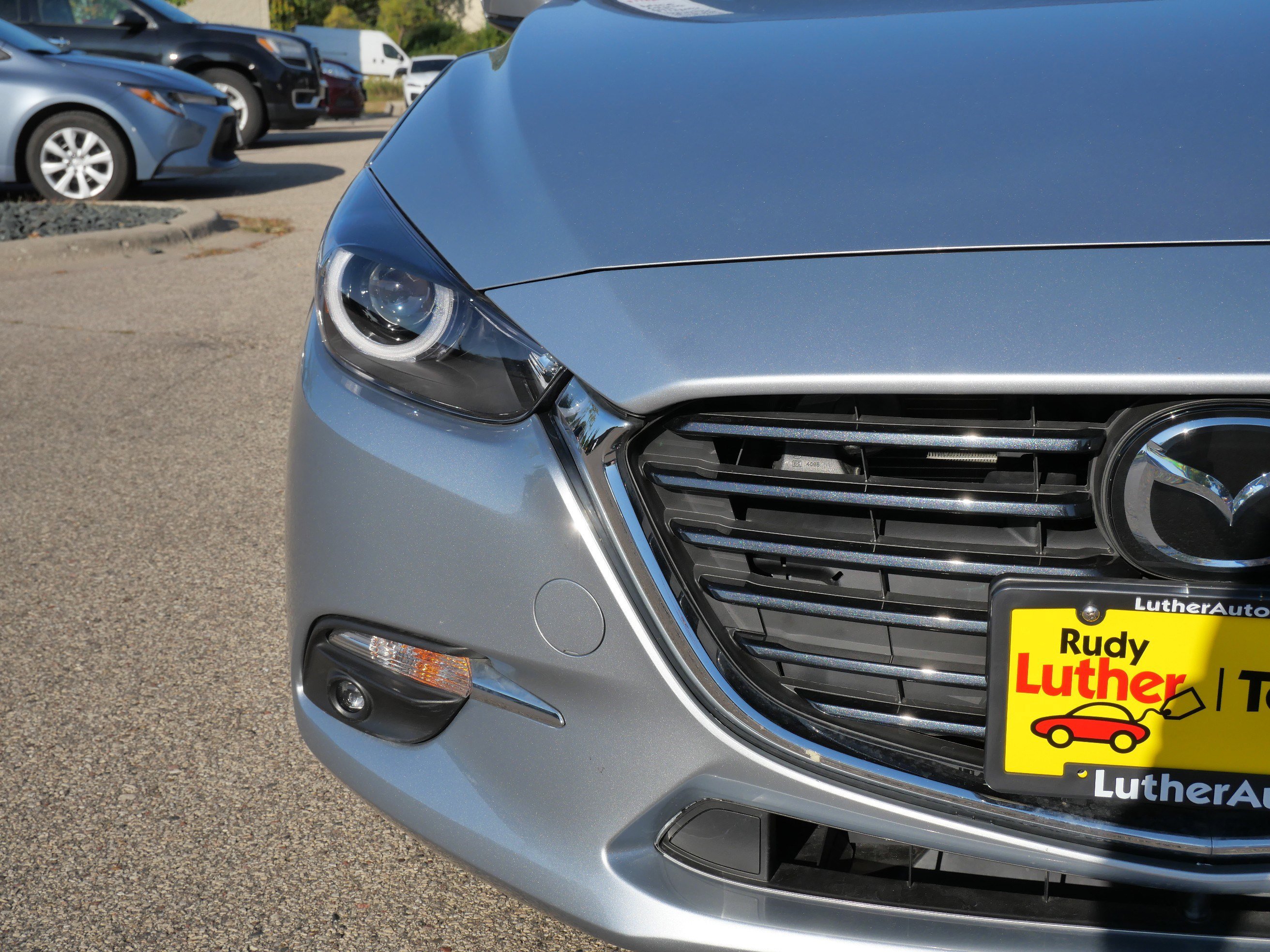 Used 2018 MAZDA MAZDA3 Grand Touring w/ Premium Equipment Package image 16