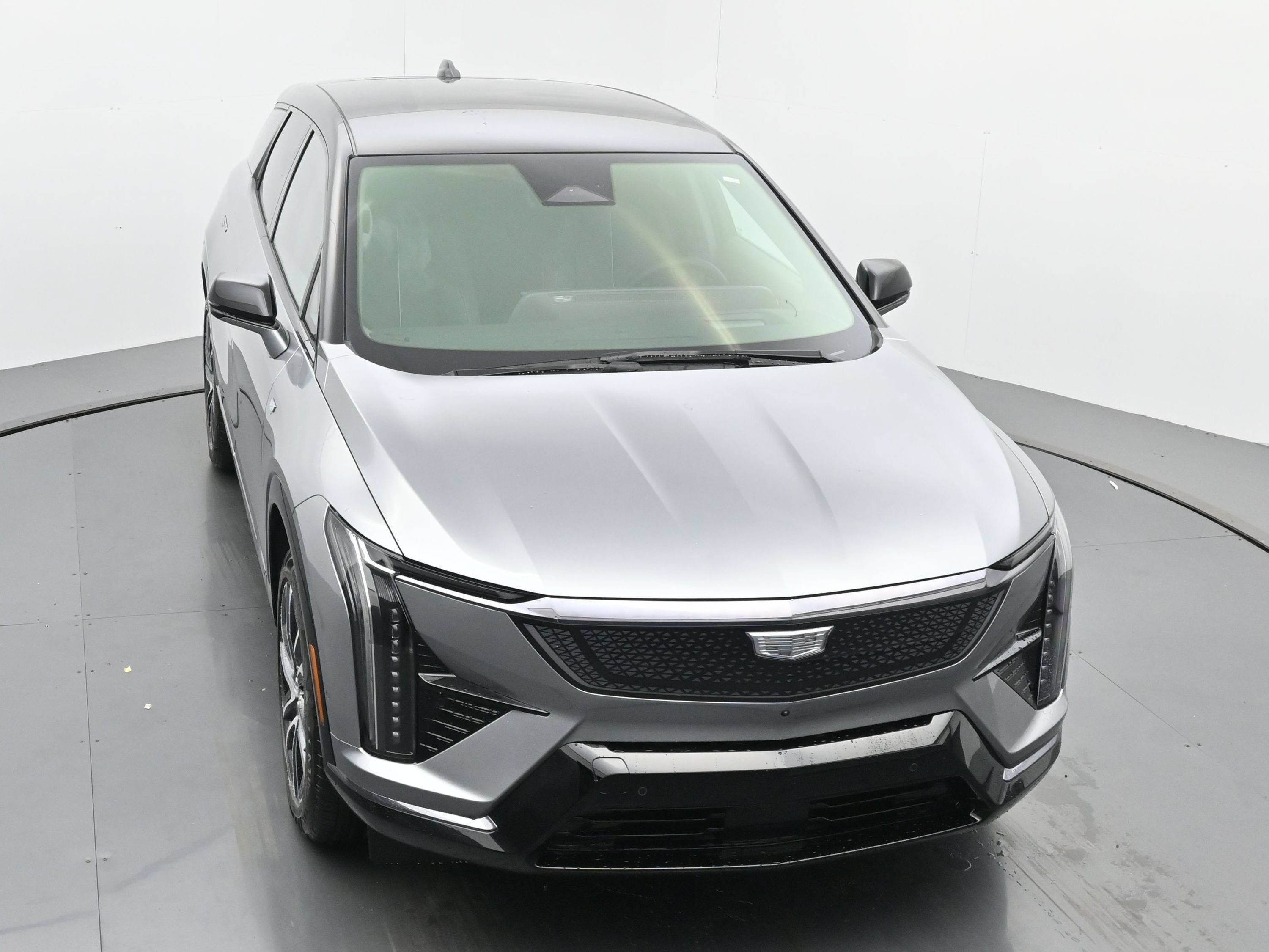 New 2026 Cadillac Optiq Sport 2 w/ LPO, Floor Liner Package AWD/4WD image 30