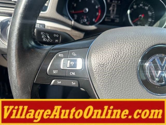 Used 2016 Volkswagen Passat 1.8T SE FWD image 28