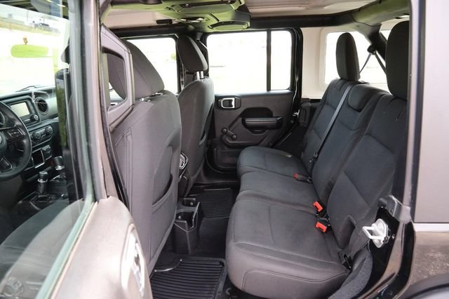 Used 2019 Jeep Wrangler Unlimited Sport AWD/4WD image 9
