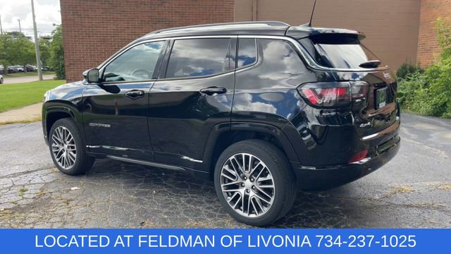 Used 2022 Jeep Compass Limited w/ Elite Group image 6