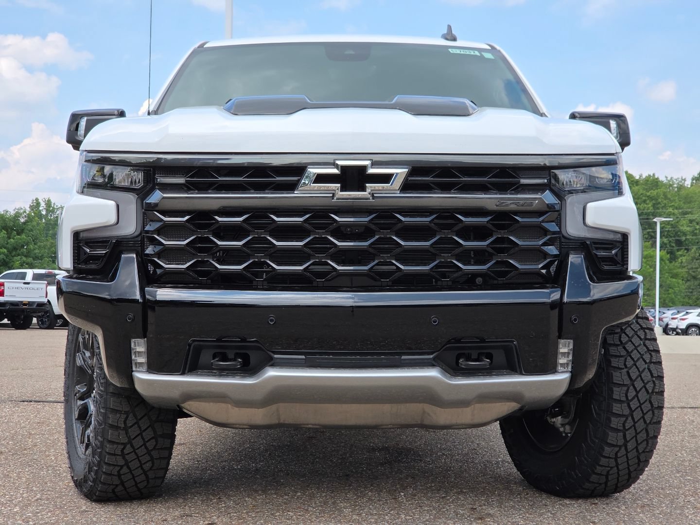 New 2026 Chevrolet Silverado 1500 ZR2 w/ Dark Appearance Package AWD/4WD image 15