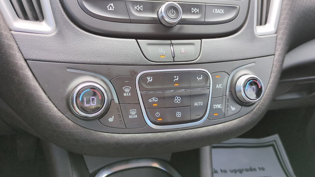 Used 2024 Chevrolet Malibu LT FWD image 19
