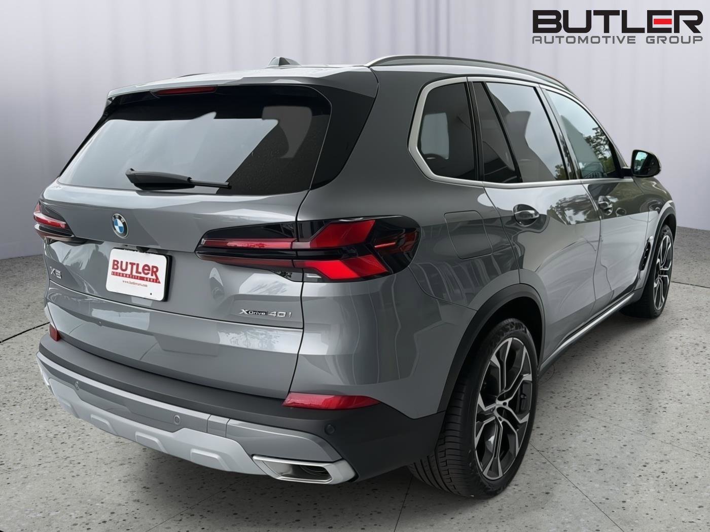 Certified 2024 BMW X5 xDrive40i w/ Premium Package AWD/4WD image 6