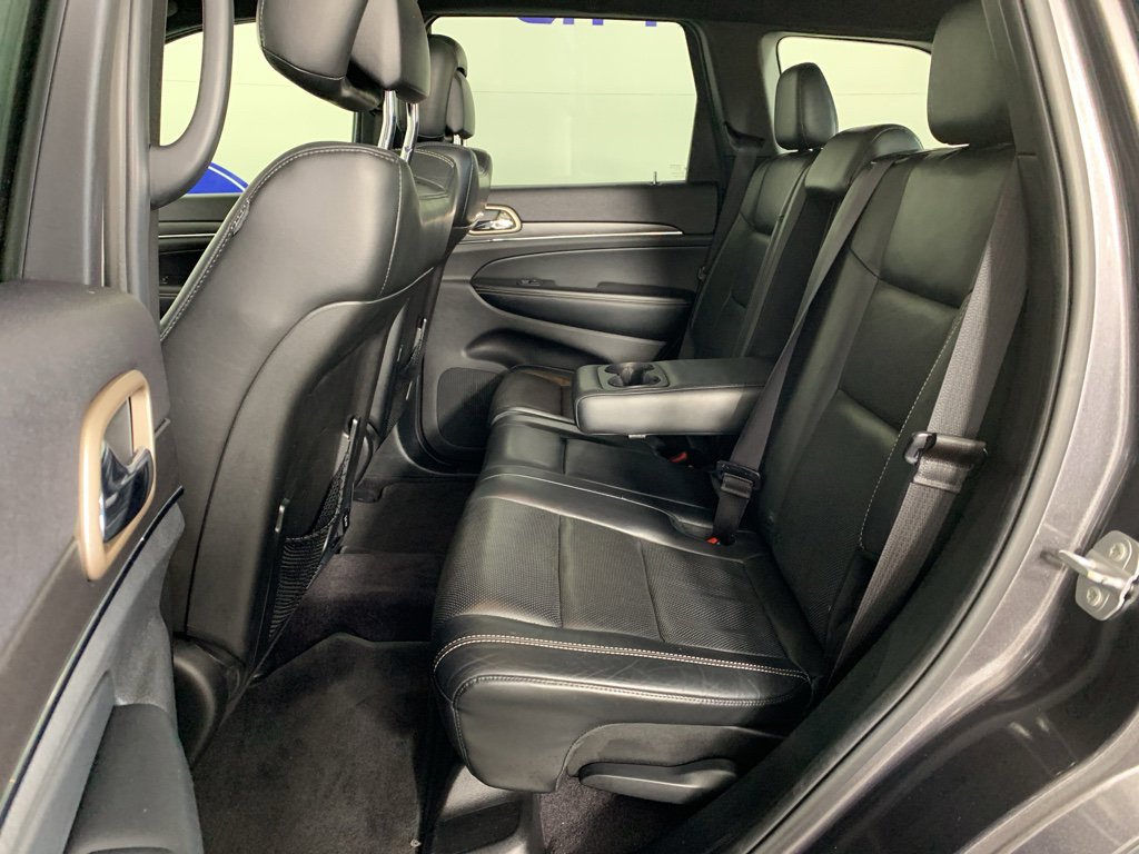 Used 2017 Jeep Grand Cherokee Limited w/ Luxury Group II image 33