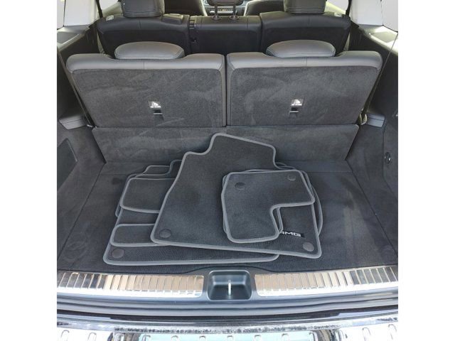 Certified 2026 Mercedes-Benz GLS 450 4MATIC image 32