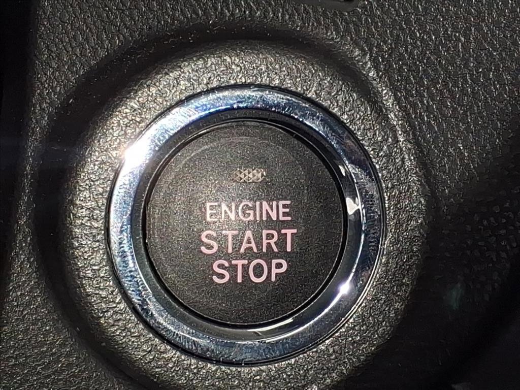 Certified 2025 Subaru Outback Limited image 18