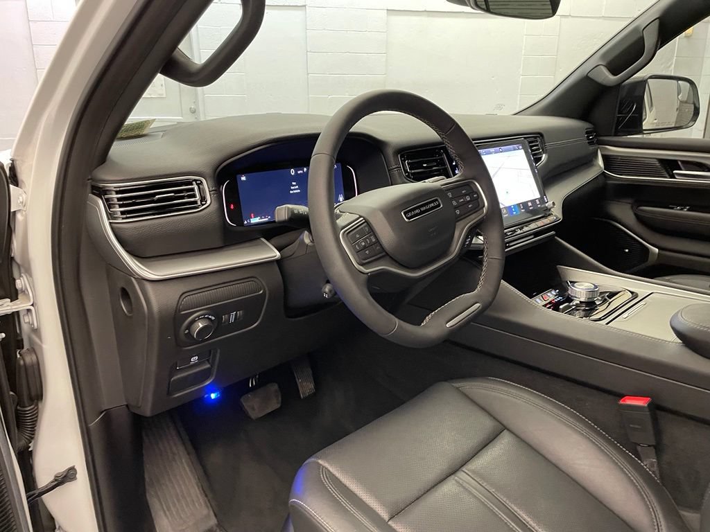 New 2026 Jeep Grand Wagoneer Limited AWD/4WD image 17