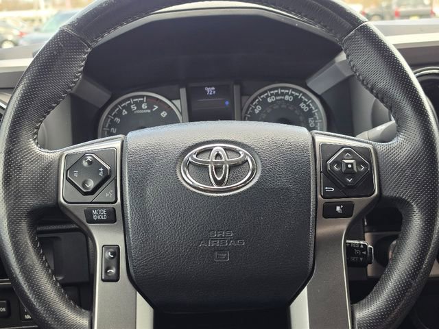 Used 2017 Toyota Tacoma Limited w/ Tow Package image 29