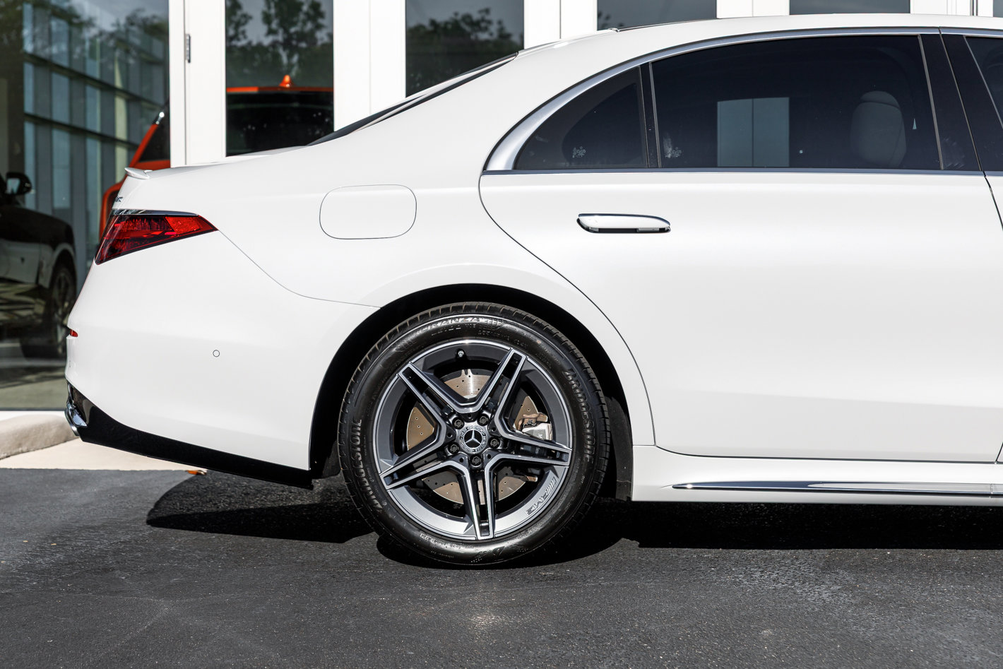 Used 2025 Mercedes-Benz S 580 4MATIC Sedan image 16