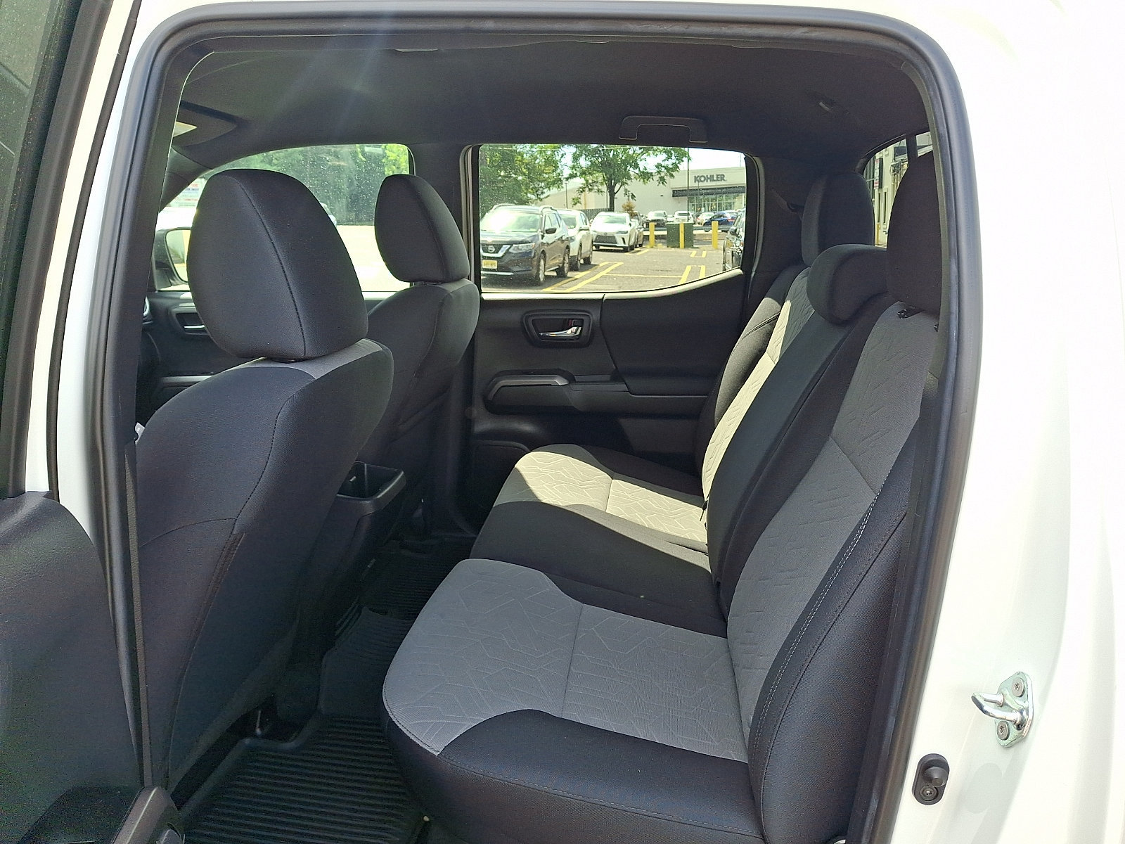 Used 2023 Toyota Tacoma TRD Sport AWD/4WD image 10