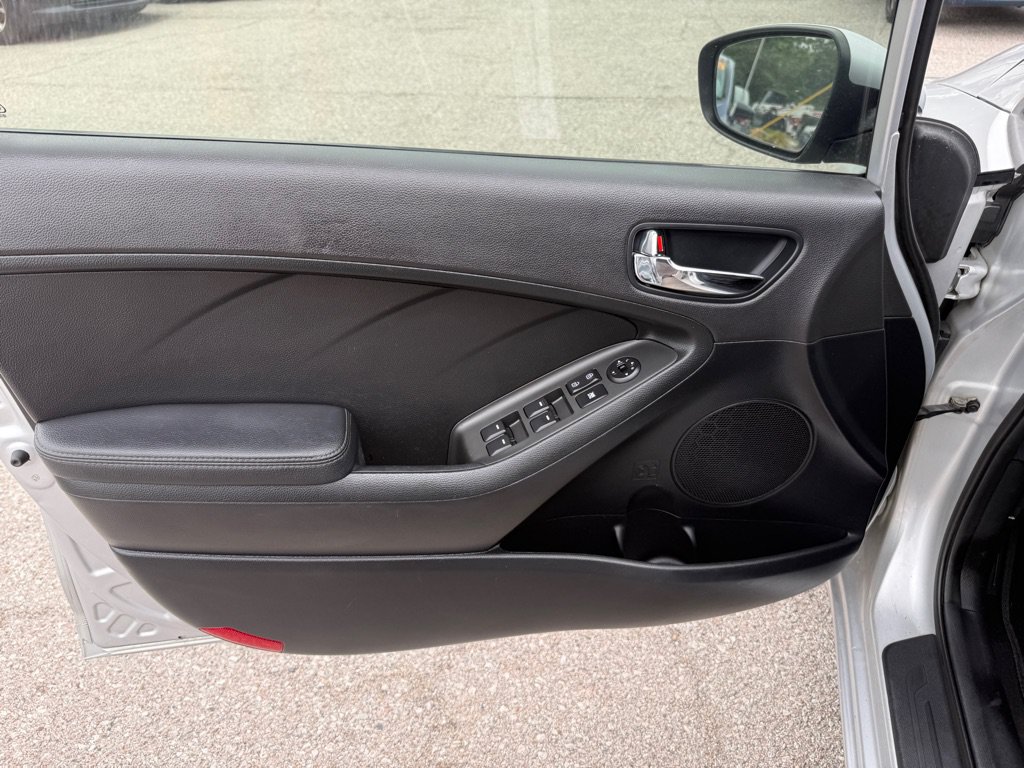 Used 2016 Kia Forte LX w/ LX Popular Package FWD image 12