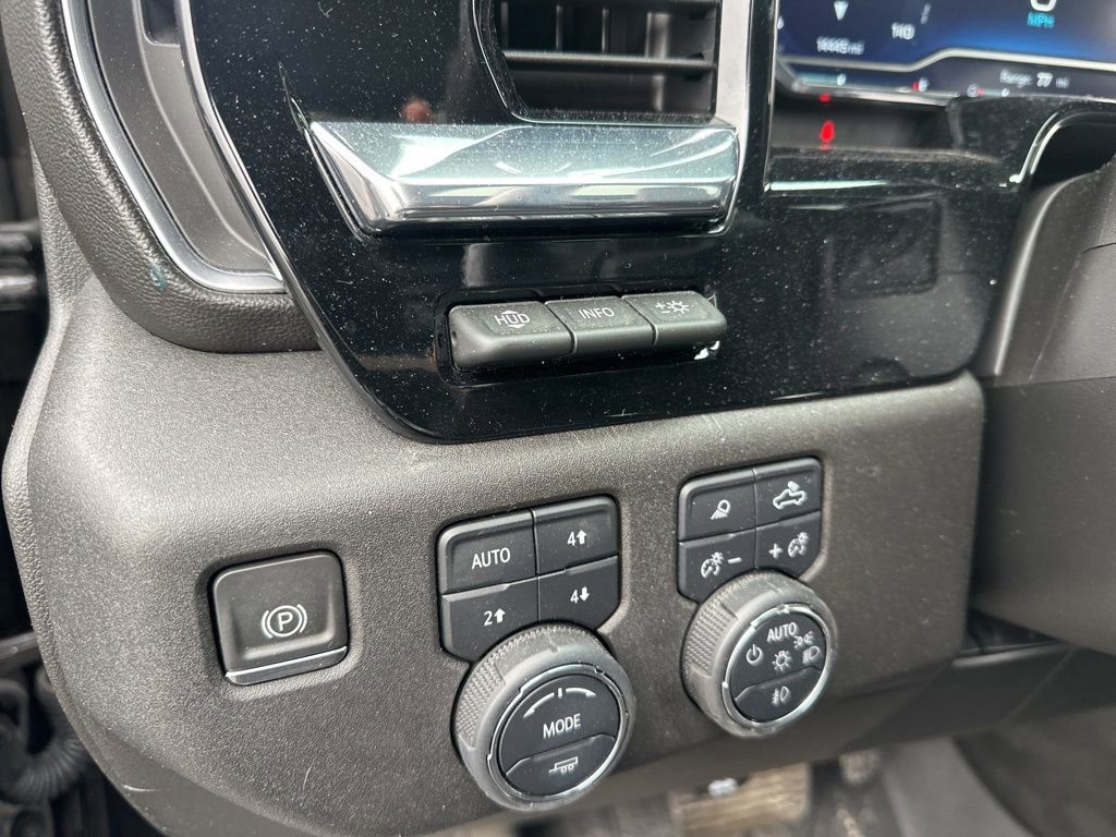 Used 2024 Chevrolet Silverado 1500 High Country image 25