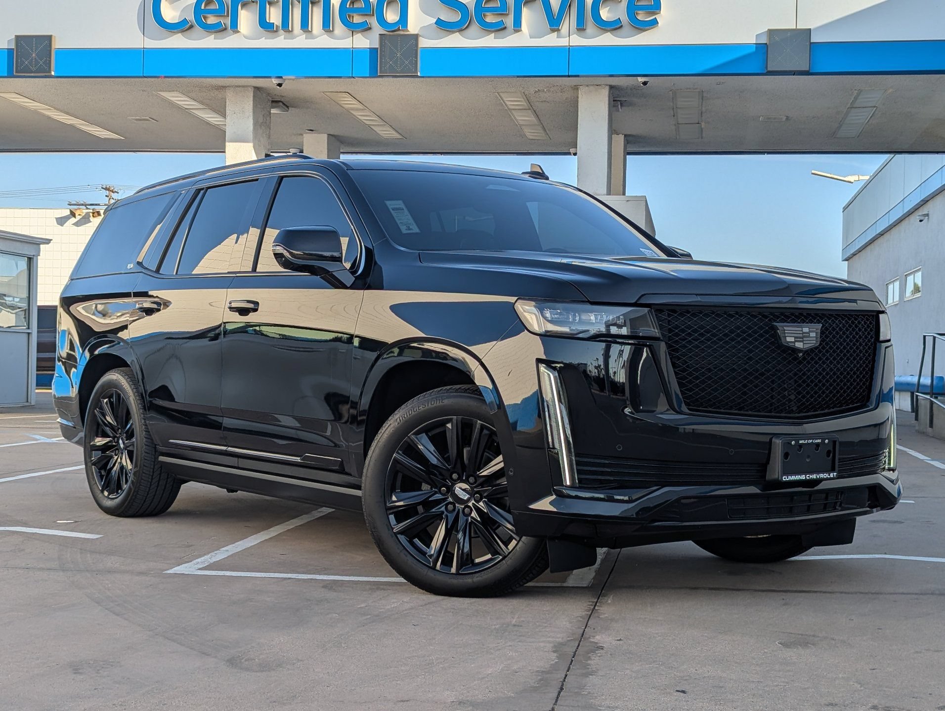 Certified 2023 Cadillac Escalade Sport Platinum AWD/4WD image 2