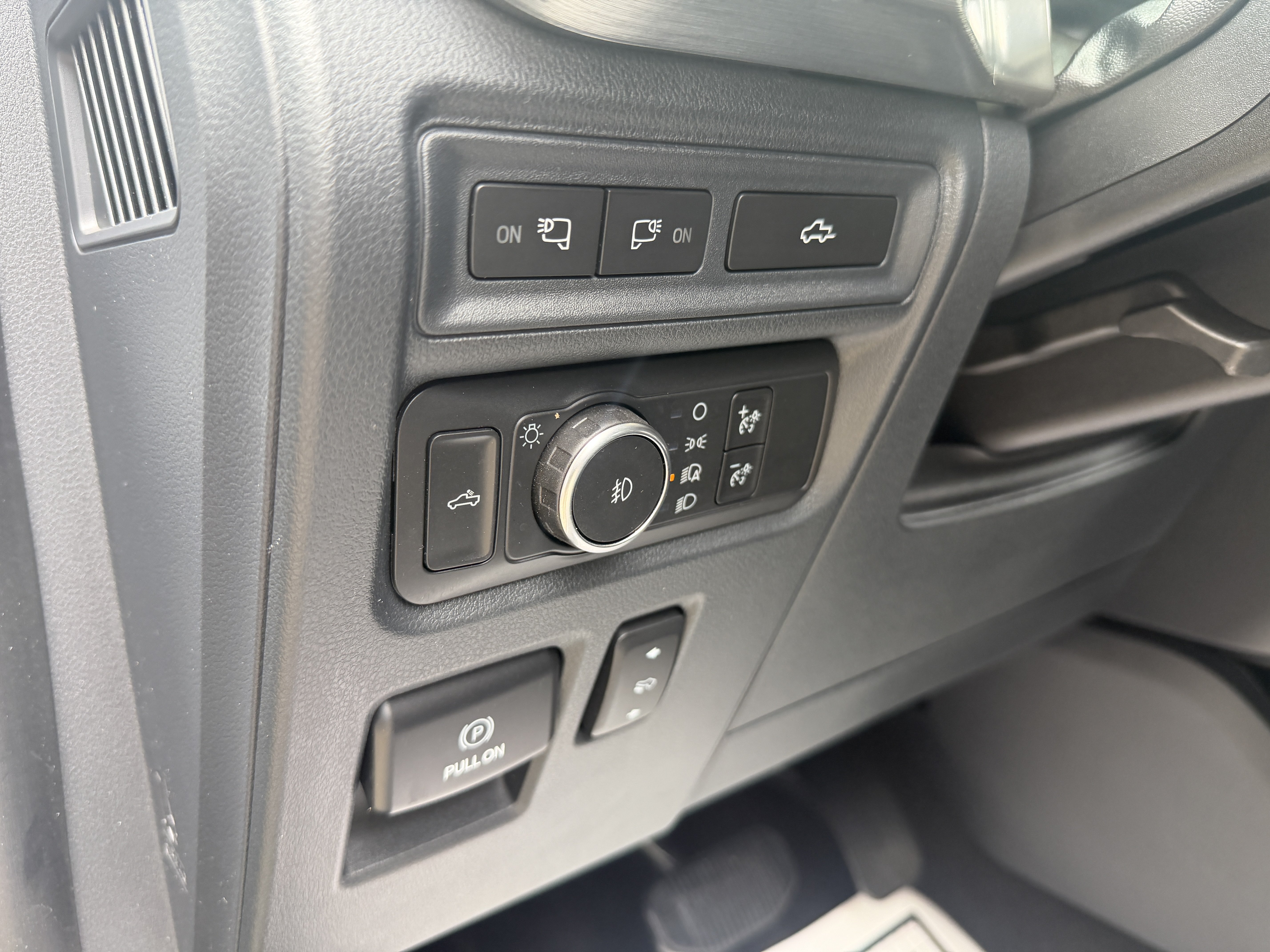 Used 2021 Ford F150 Lariat AWD/4WD image 38