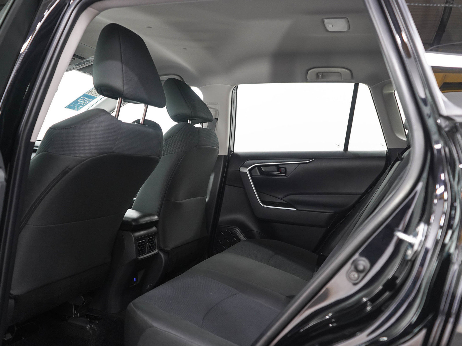 Used 2025 Toyota RAV4 LE FWD image 17