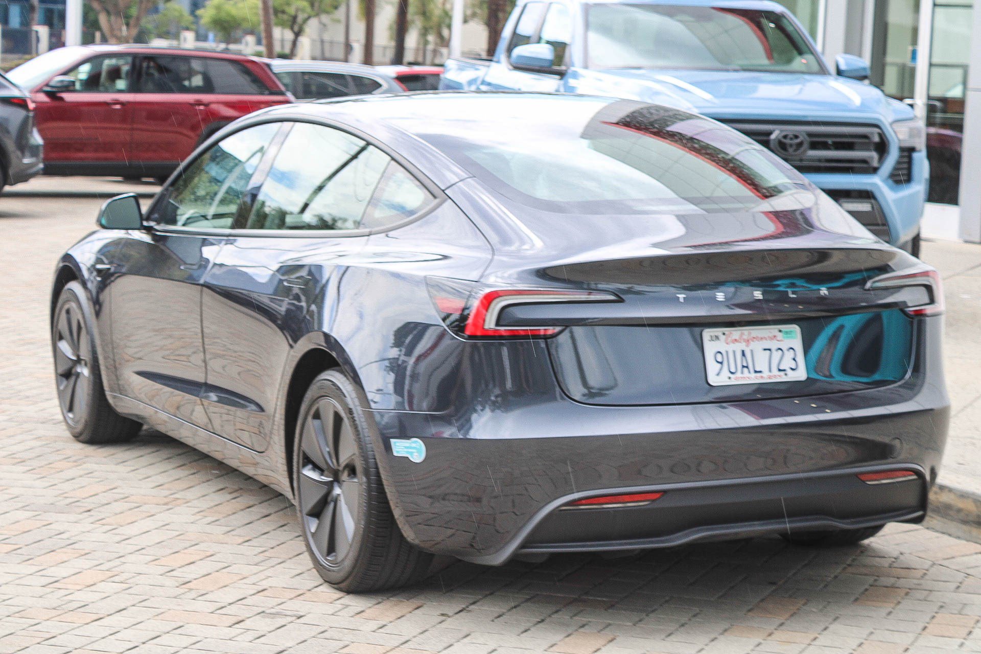 Used 2025 Tesla Model 3 Long Range RWD image 9