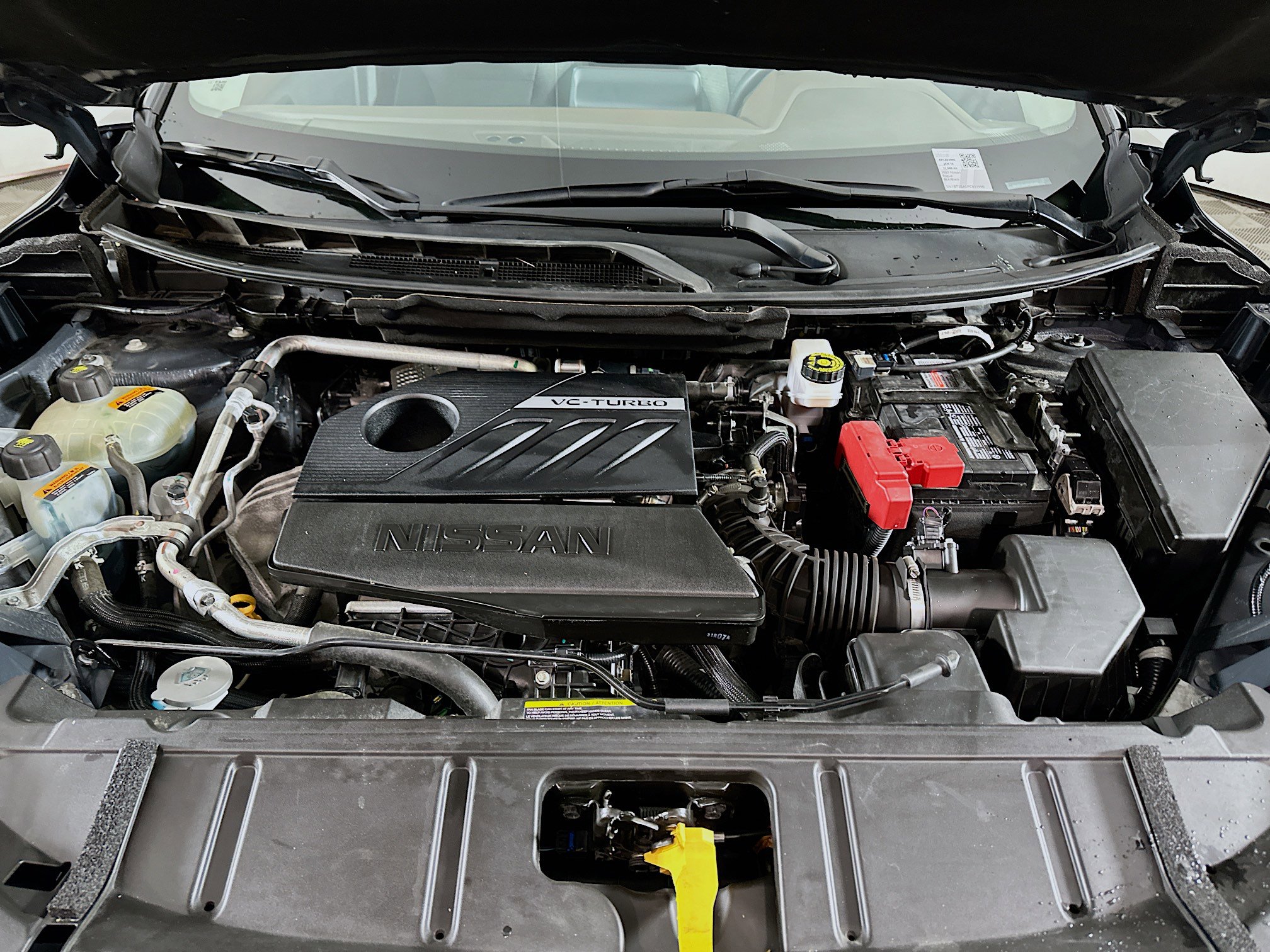 Used 2023 Nissan Rogue SV image 32