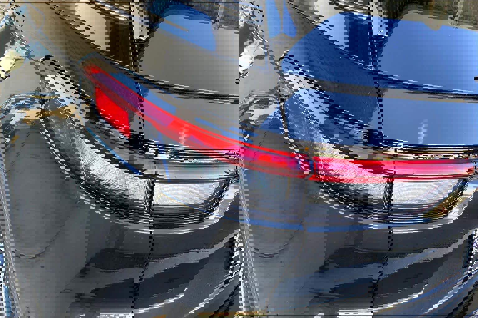 Used 2023 Jeep Grand Cherokee Limited w/ Luxury Tech Group II image 26